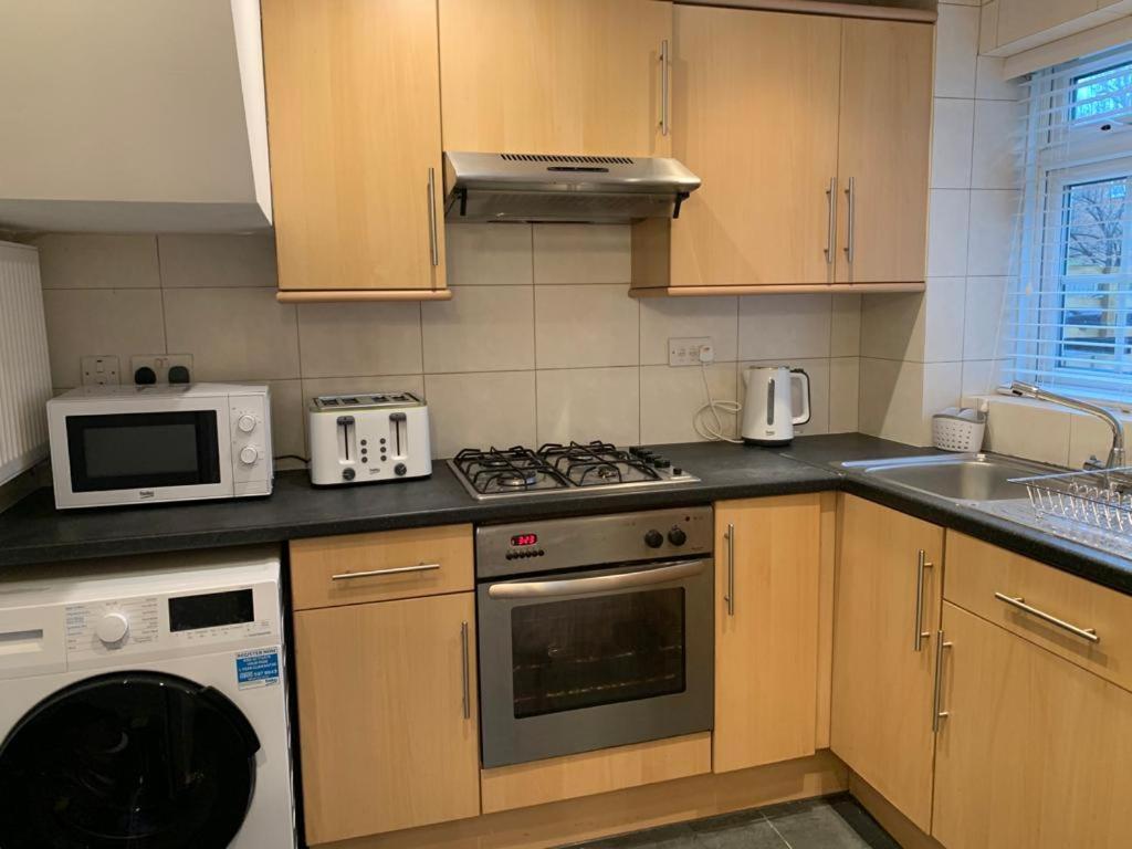 Ttsa- Essential 1 Bedroom Balham-free Parking Appartamento Londra
